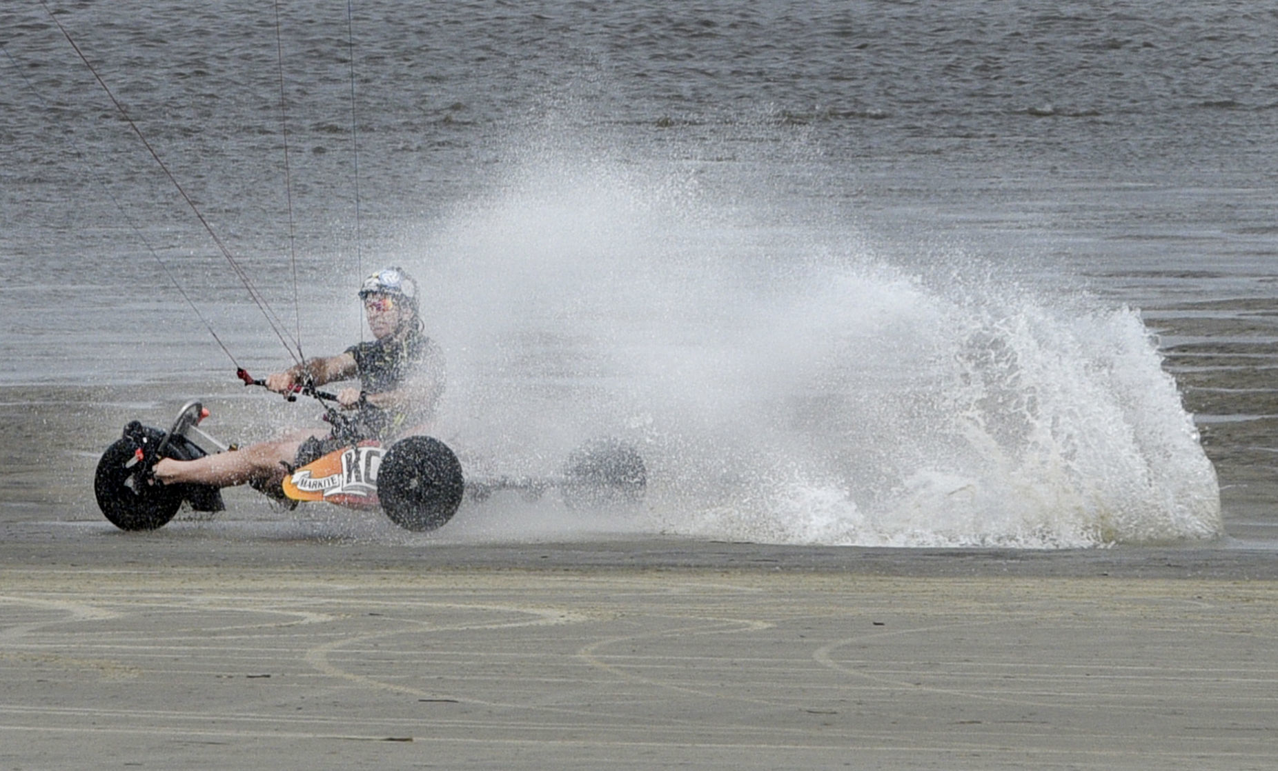 Kite buggies roll onto Jekyll Island